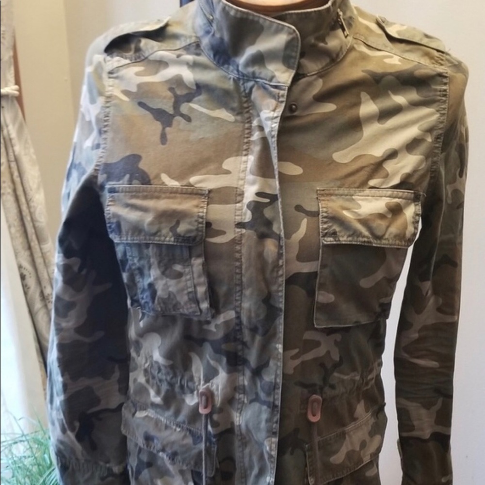 Camouflage women’s jacket